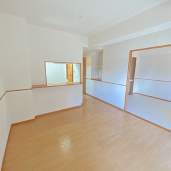 サンシティ名西通 リビング