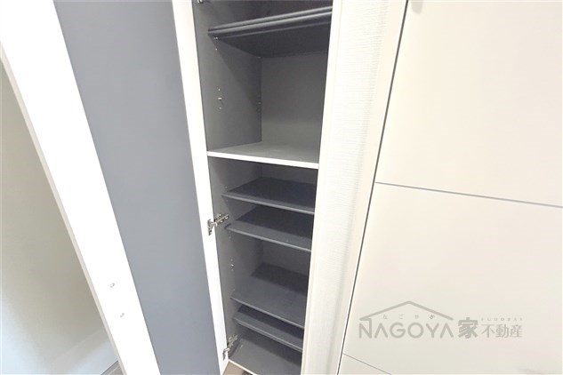 ドゥナーレ辻町 玄関