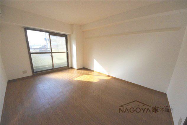 グランドハイネス御成 リビング