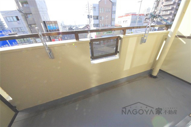 グランドハイネス御成 ベランダ