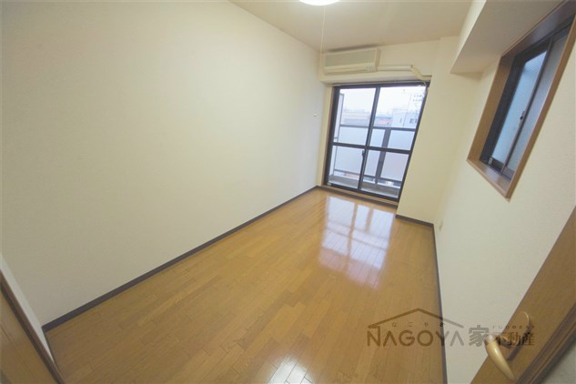 江戸清ビル リビング