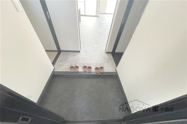 キクシンビル 玄関