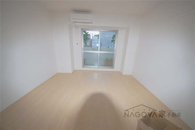 ノイグランツD リビング