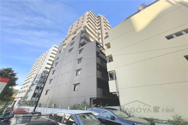 アビタシオン泉 外観