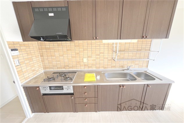 リアライズ金山 キッチン