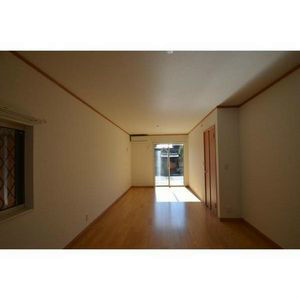 西区児玉２丁目戸建賃貸 リビング