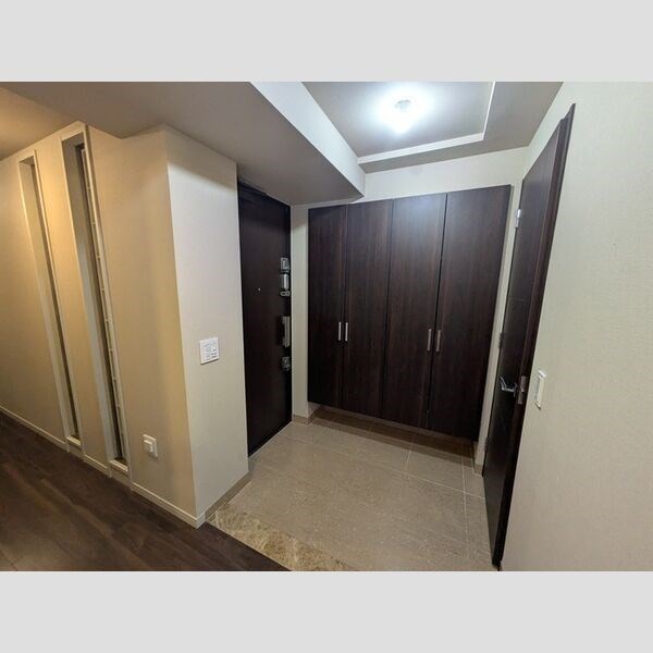 アリーナシティ 玄関