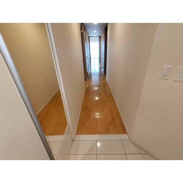 アルバックス覚王山ブランシェ 玄関