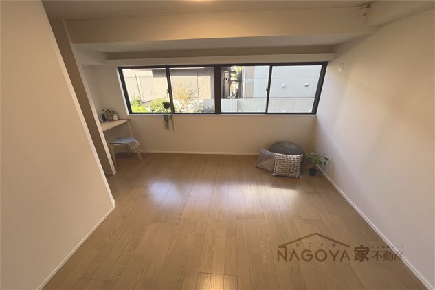 ルモン覚王山 ベッドルーム