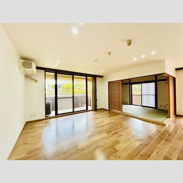 ダイアパレス本山 リビング