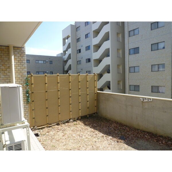 ライオンズマンション虹ヶ丘E棟 ベランダ