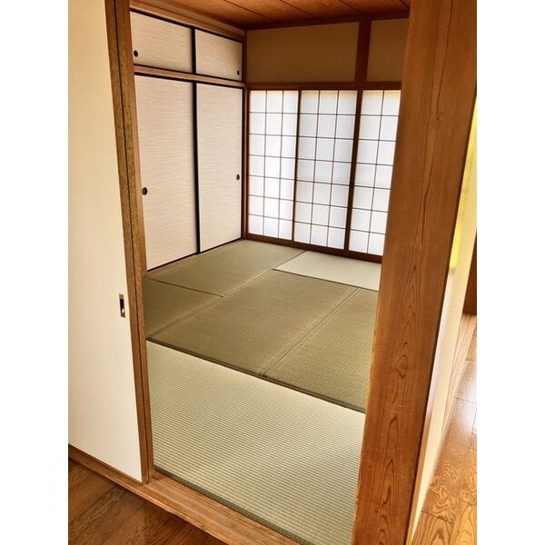 名東区高針4丁目戸建 リビング