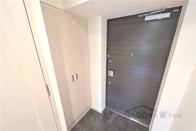 プレサンス大須プライマル 玄関