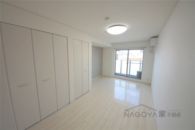 サンライズ滝子 ベッドルーム