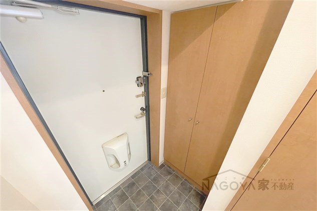 ランドハウス浄心 玄関