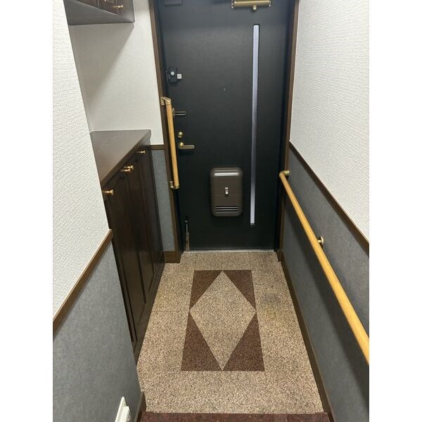 ライオンズステーションプラザ桜山 玄関