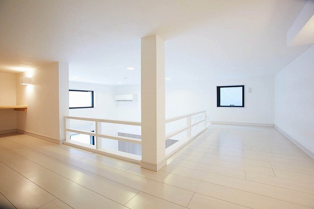 Sunlit garden その他8