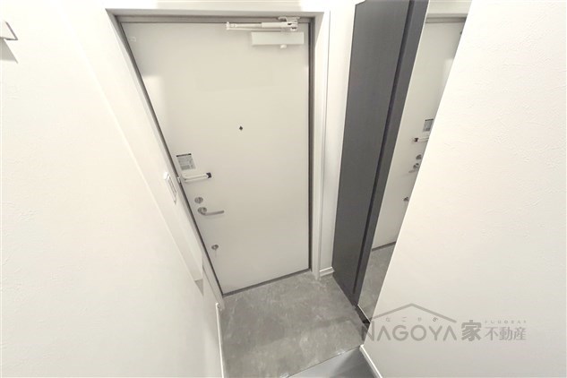 ラフェスタ志賀本通 玄関