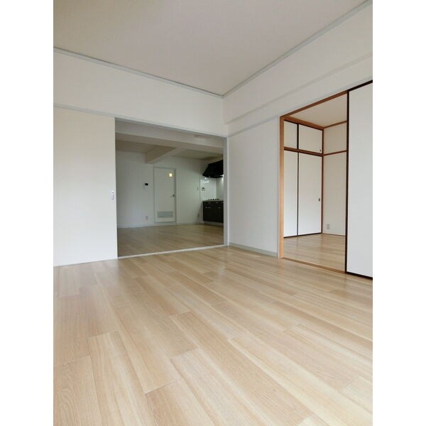 パークサイドメゾン伏見 リビング