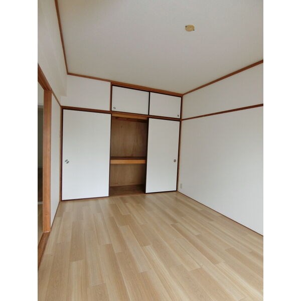 パークサイドメゾン伏見 ベッドルーム