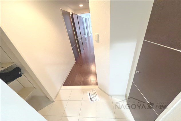 グランデージ泉 玄関