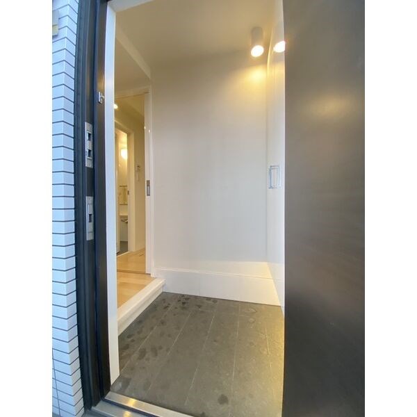 PHOENIX KANAYAMA 玄関