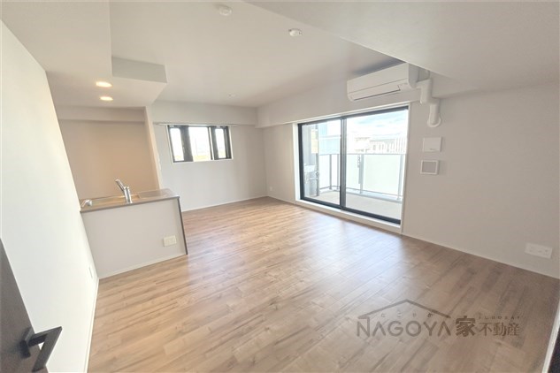 GRANPASEO丸の内 リビング