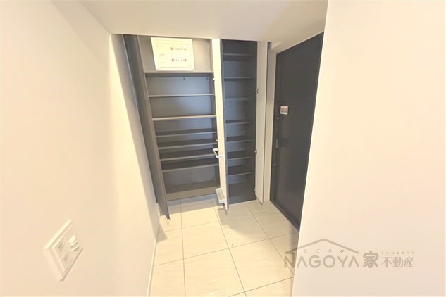 GRANPASEO丸の内 玄関