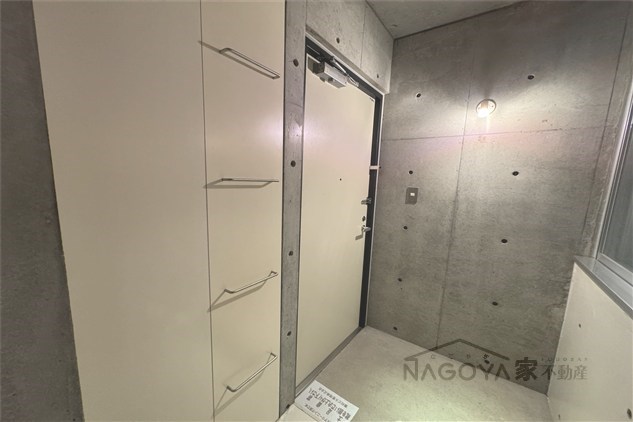 クレイタスパークⅤ 玄関