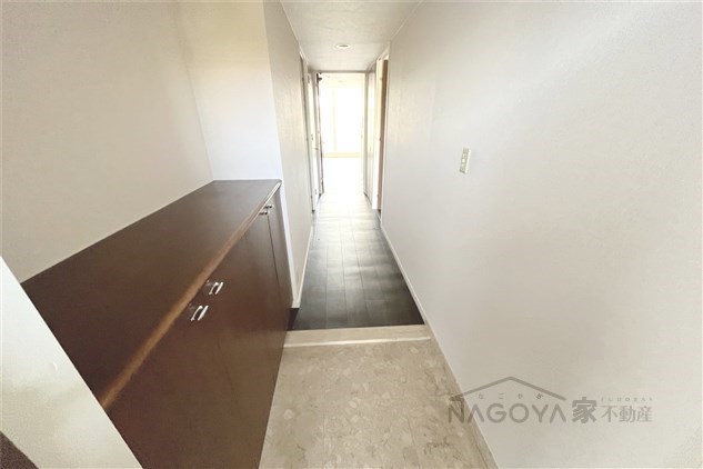 プレディアスタイル千種北 玄関