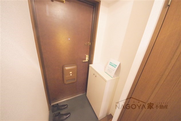 シャトーMURASEＶ 玄関