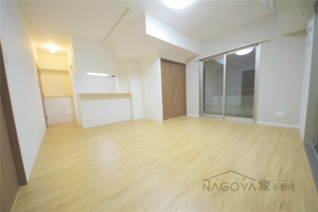 ペルテ金山 リビング