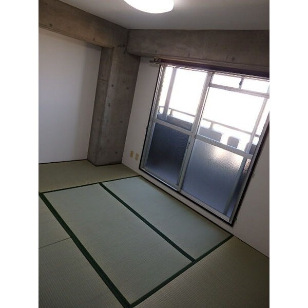 第３シャトーこがね ベッドルーム