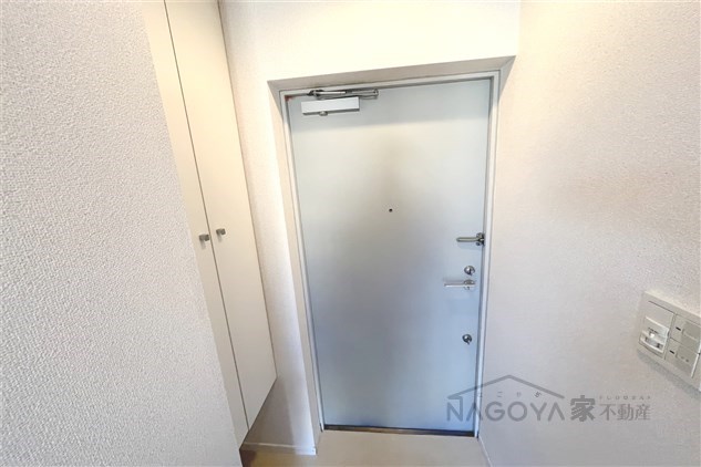 リエス千代田橋 玄関