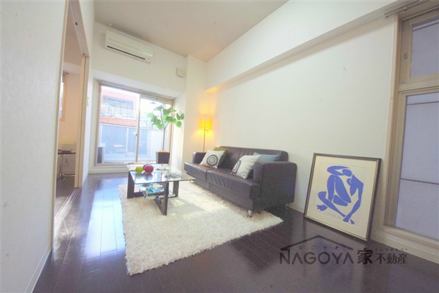 フォレシティ新栄 リビング