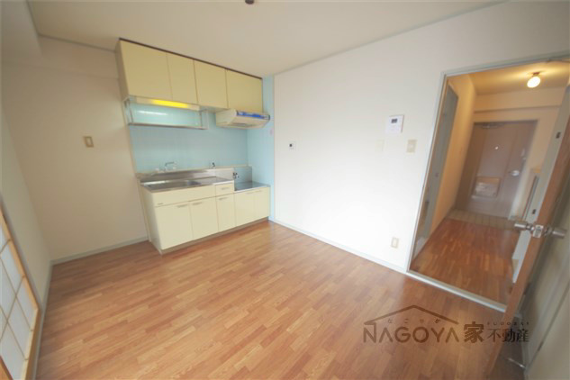 グランドハイツ八勝 リビング