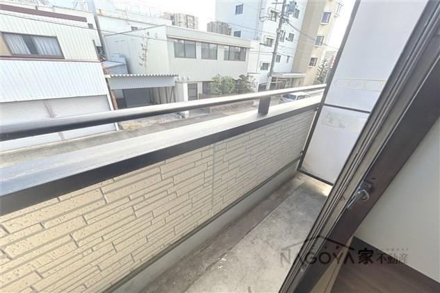 メゾン尾頭橋 ベランダ