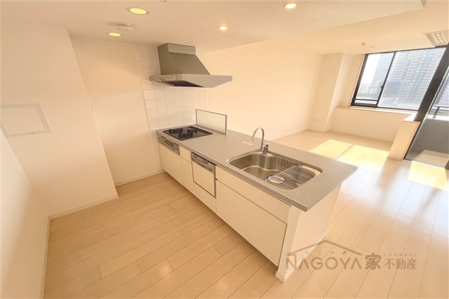 グラン・アベニュー栄 キッチン