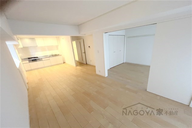 アーバンラフレ志賀5号棟 リビング