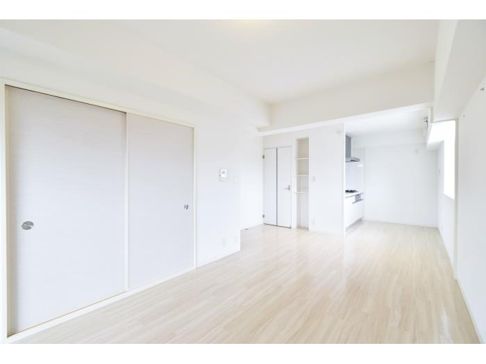 アーバンラフレ志賀1号棟 リビング