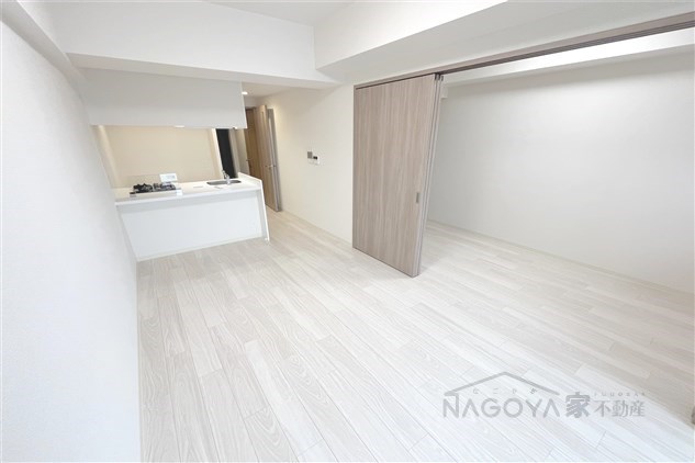 プレサンス上前津ディアシス リビング