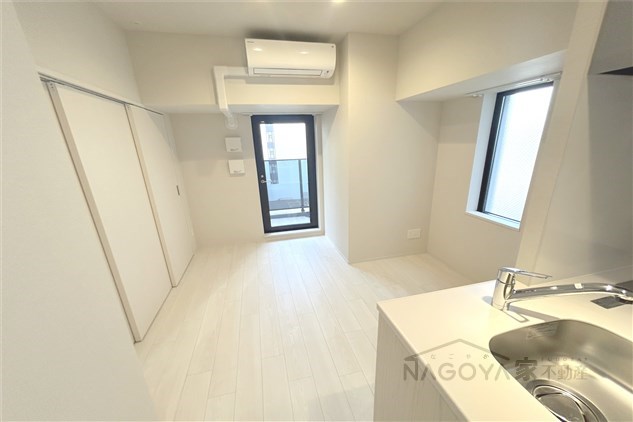 ザ・レジデンスパーク栄 リビング