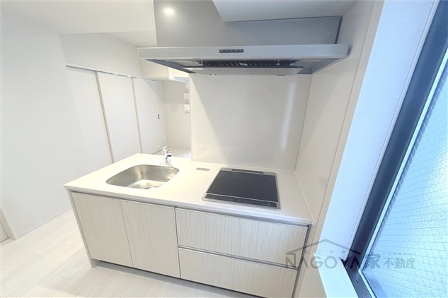 ザ・レジデンスパーク栄 キッチン