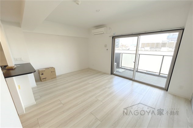 CERES志賀本通 リビング