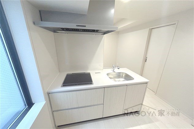 ザ・レジデンスパーク栄 キッチン