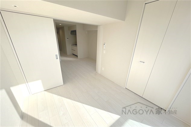 ザ・レジデンスパーク栄 リビング