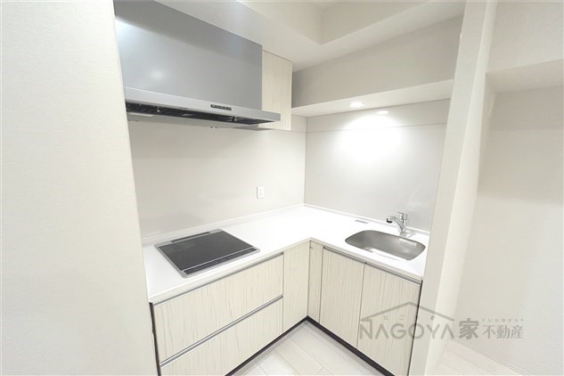 ザ・レジデンスパーク栄 キッチン