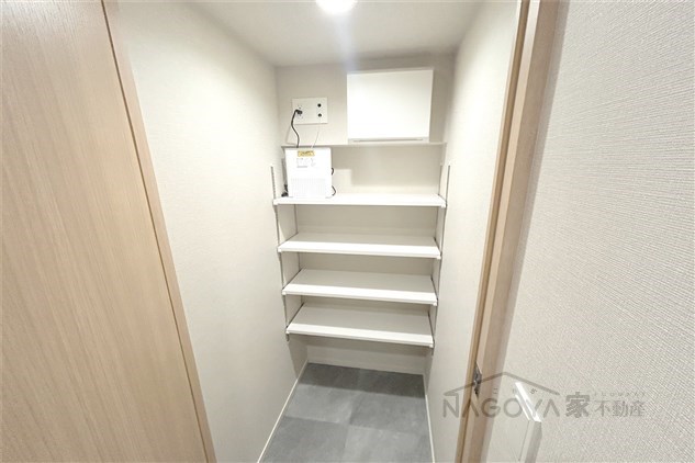 ザ・レジデンスパーク栄 玄関