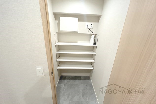 ザ・レジデンスパーク栄 玄関