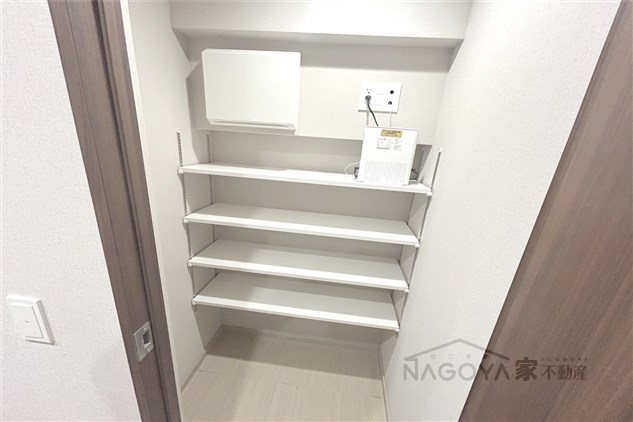 ザ・レジデンスパーク栄 玄関